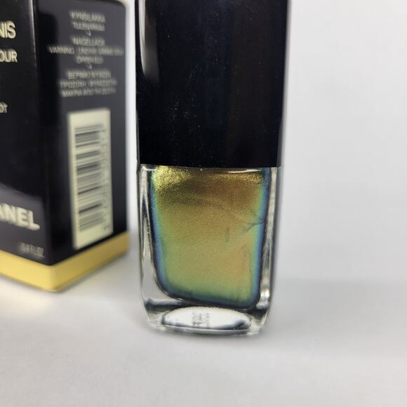 Chanel Le Vernis Nail Colour "Peridot" Duochrome Holo 531 Nail Polish - Picture 6 of 14